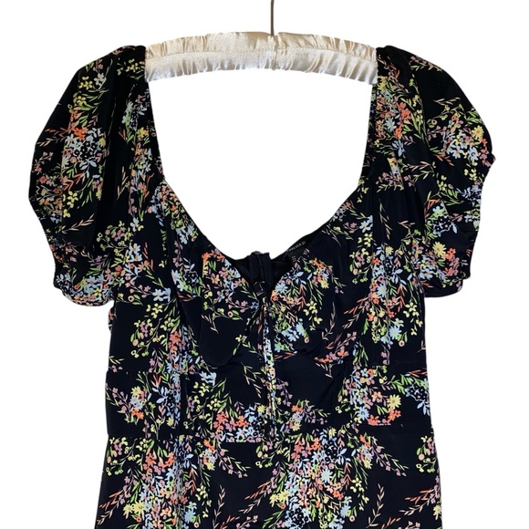 Forever 21 Black Floral Puff Sleeve Dress - Picture 3 of 11